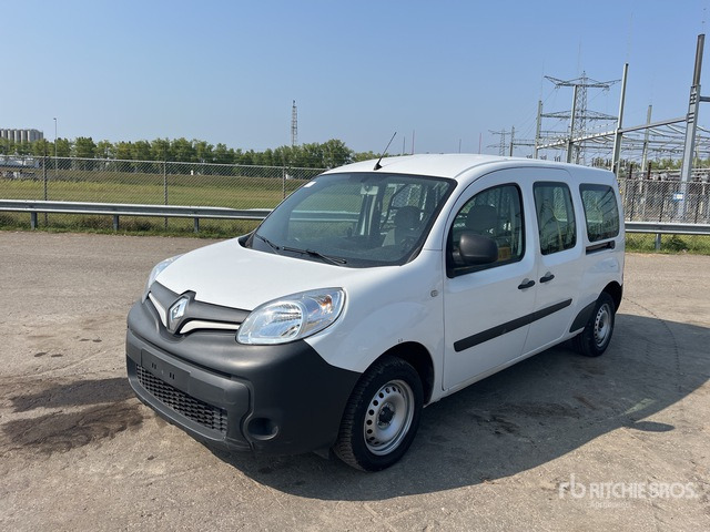 2021 Renault Kangoo Blue Maxi Cargo Van - Commercial vehicle: picture 2 2021 Renault Kangoo Blue Maxi Cargo Van - Commercial vehicle: picture 2