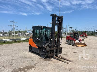 DOOSAN D45SC-7 - Forklift: picture 4 DOOSAN D45SC-7 - Forklift: picture 4