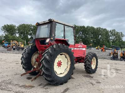 INTERNATIONAL HARVESTER 1255A - Farm tractor: picture 3 INTERNATIONAL HARVESTER 1255A - Farm tractor: picture 3