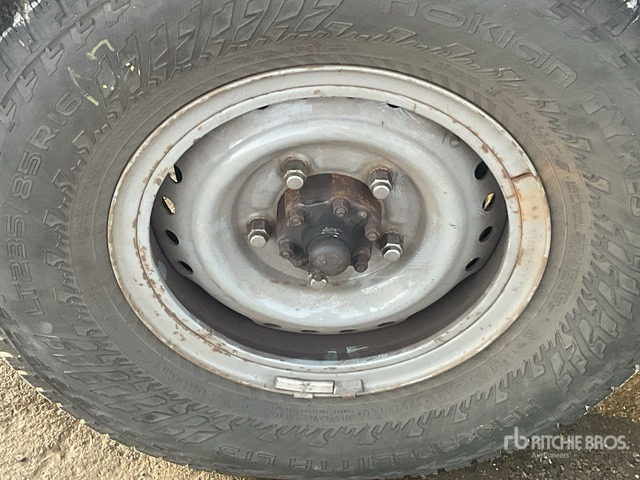 Toyota Land Cruiser SUV - SUV: picture 5 Toyota Land Cruiser SUV - SUV: picture 5