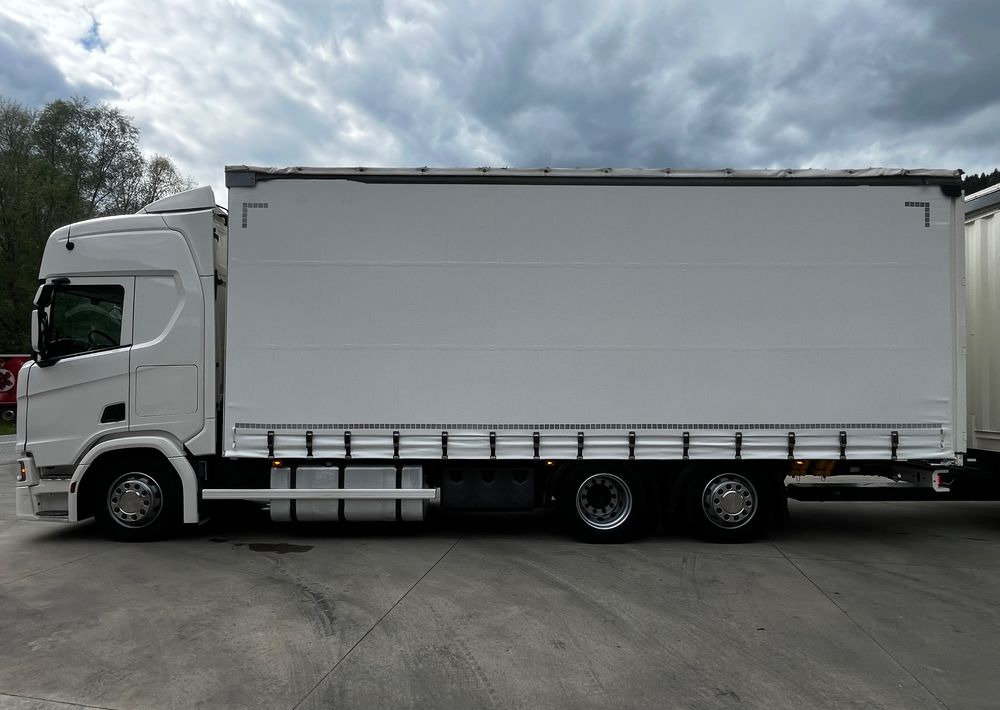 Scania R410 // 2018 // Retarder // Tandem 7.7+7.7 // Przyczepa Krone // Oś podnosozna // - Curtain side truck: picture 4 Scania R410 // 2018 // Retarder // Tandem 7.7+7.7 // Przyczepa Krone // Oś podnosozna // - Curtain side truck: picture 4