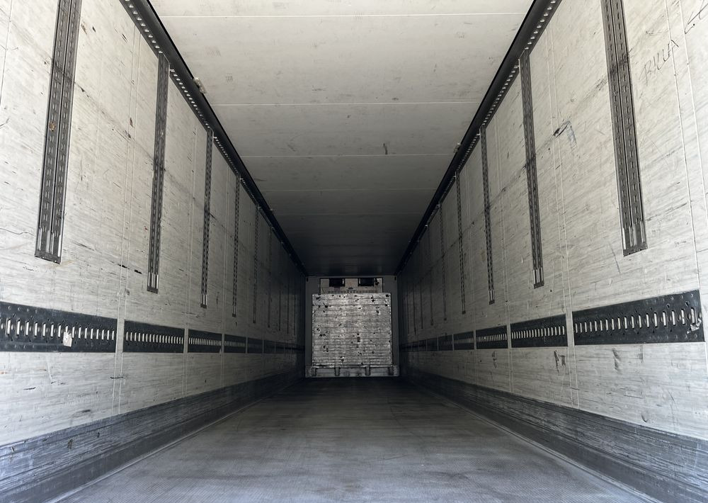 Refrigerator semi-trailer Schmitz Cargobull Chłodnia // 2010 Rok // 2 osie podnoszone // Doppelstock // Kosz paletowy //: picture 16 Refrigerator semi-trailer Schmitz Cargobull Chłodnia // 2010 Rok // 2 osie podnoszone // Doppelstock // Kosz paletowy //: picture 16