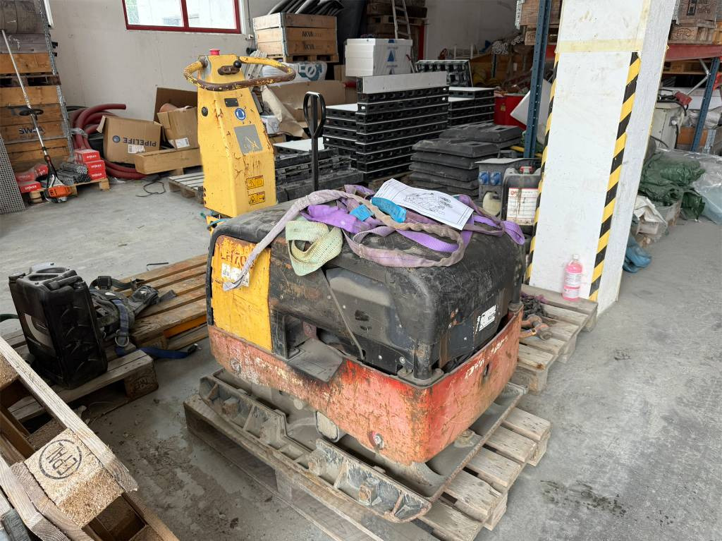 Dynapac LH 700 - Vibratory plate: picture 1 Dynapac LH 700 - Vibratory plate: picture 1
