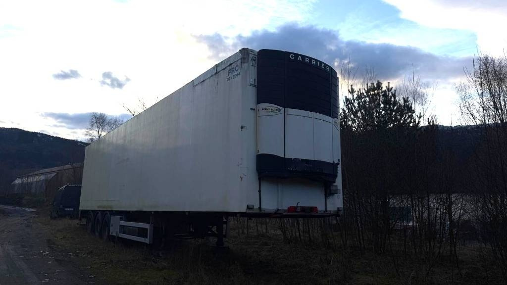 HFR SL 24 Carrier Vector 1850 Bussbygg Thermomax - Refrigerator semi-trailer: picture 1 HFR SL 24 Carrier Vector 1850 Bussbygg Thermomax - Refrigerator semi-trailer: picture 1