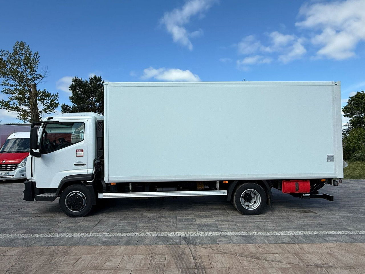 Renault D 7.5 Kontener winda kamera Tylko 82 TYŚ Przebiegu Euro 6 - Refrigerator truck: picture 5 Renault D 7.5 Kontener winda kamera Tylko 82 TYŚ Przebiegu Euro 6 - Refrigerator truck: picture 5