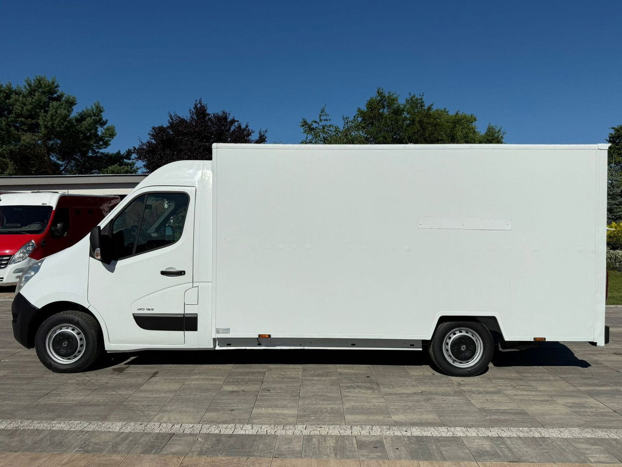 Renault Master Kontener niskopodłogowy Rampa najazdowa Sprowadzony Zarej - Closed box van: picture 5 Renault Master Kontener niskopodłogowy Rampa najazdowa Sprowadzony Zarej - Closed box van: picture 5