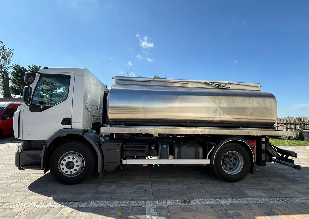 Renault Premium 280 DXI - Tanker truck: picture 5 Renault Premium 280 DXI - Tanker truck: picture 5