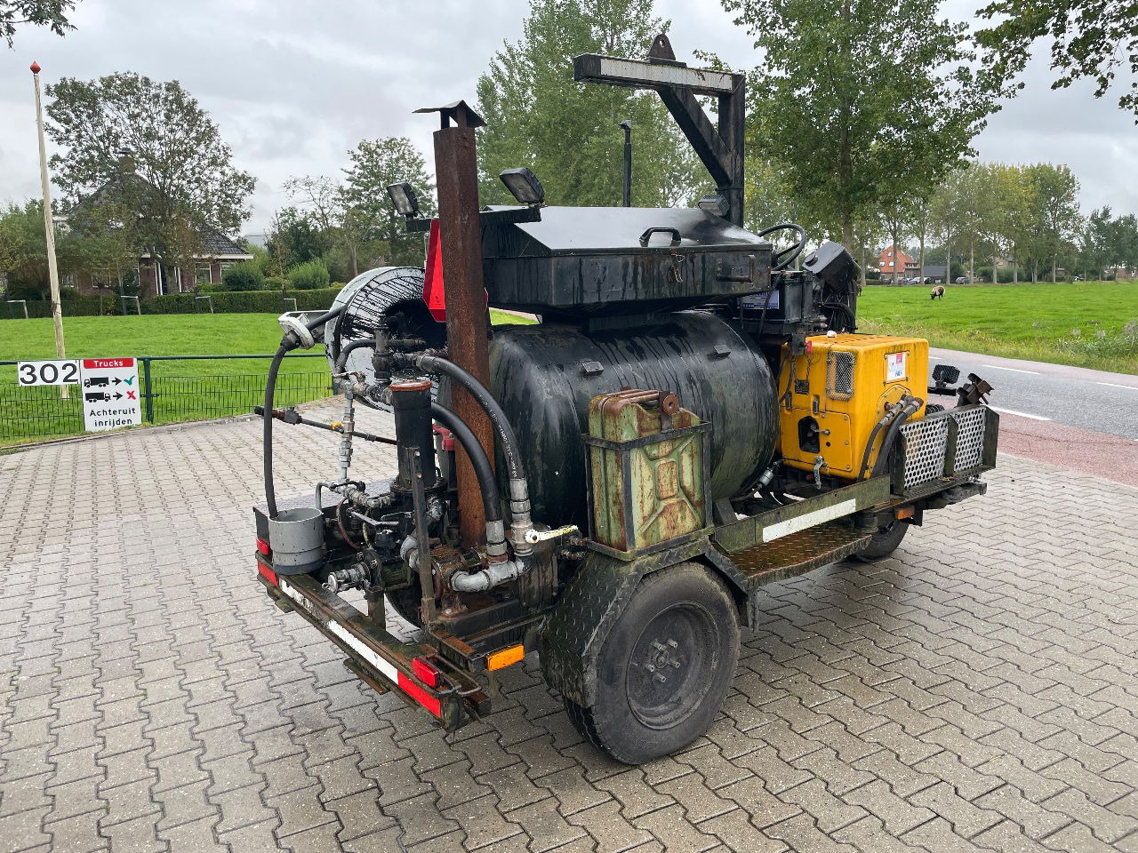 Burtec TSH 500 bitumen sprayer - Asphalt machine: picture 4 Burtec TSH 500 bitumen sprayer - Asphalt machine: picture 4