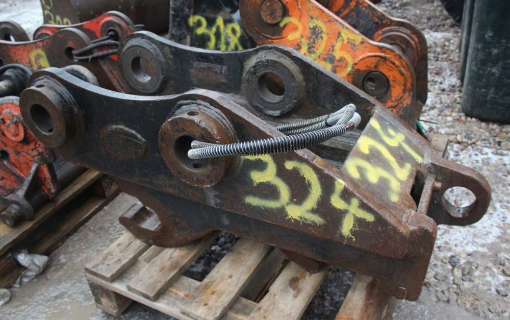 SZYBKO ZŁĄCZĘ DO KOPAREK JCB, CAT, VOLVO, KOMATSU, LIEBHERR I INNYCH - Quick coupler for Construction machinery: picture 1 SZYBKO ZŁĄCZĘ DO KOPAREK JCB, CAT, VOLVO, KOMATSU, LIEBHERR I INNYCH - Quick coupler for Construction machinery: picture 1