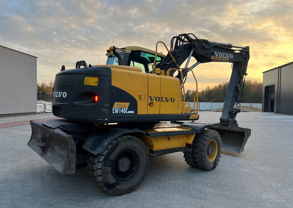 Volvo EW 140C | ROTOTILT - Wheel excavator: picture 3 Volvo EW 140C | ROTOTILT - Wheel excavator: picture 3