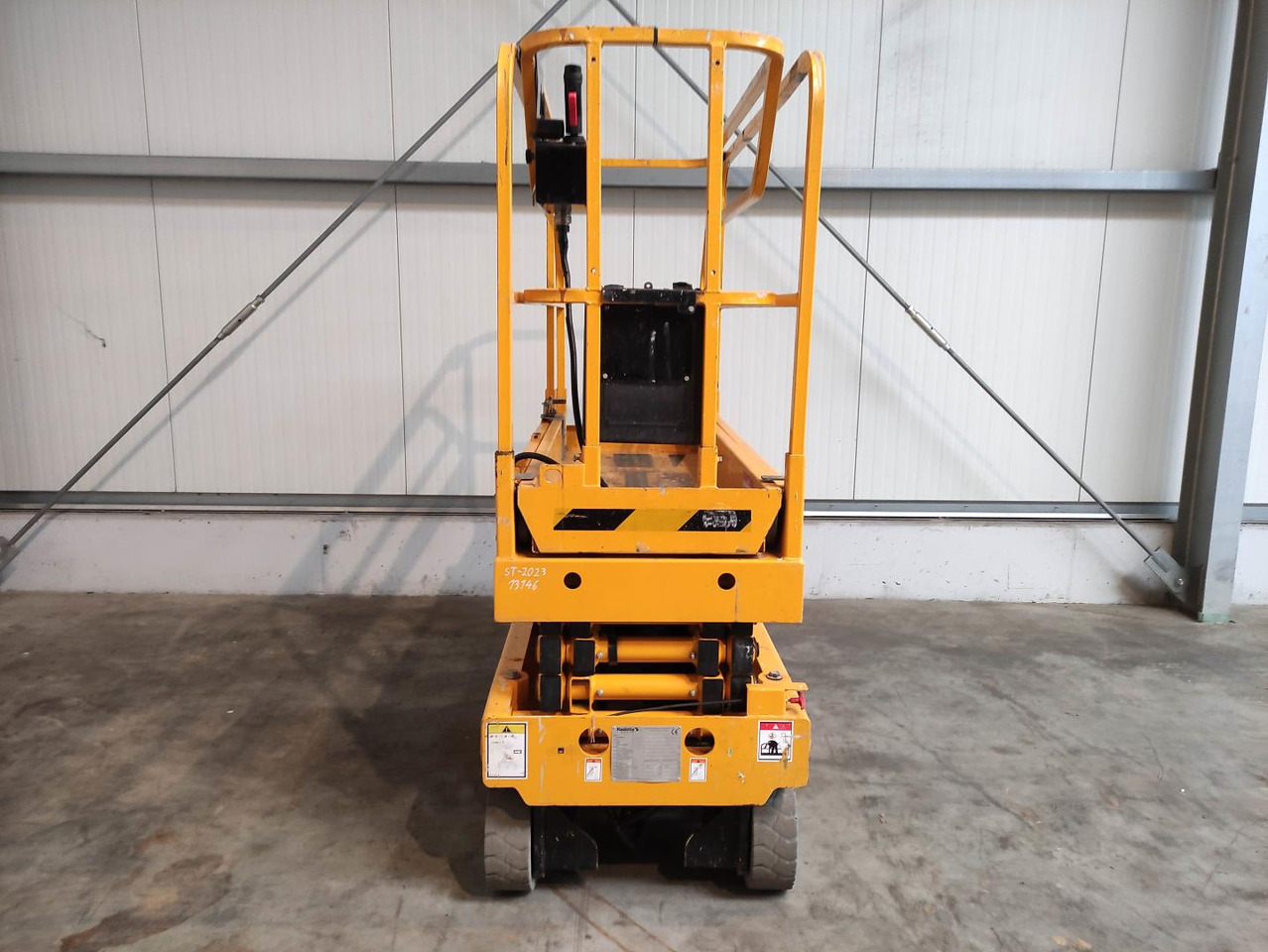 Haulotte OPTIMMM8 - Scissor lift: picture 3 Haulotte OPTIMMM8 - Scissor lift: picture 3