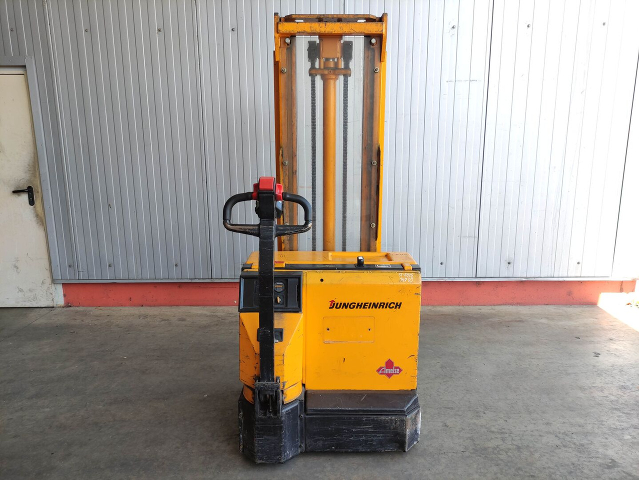 Jungheinrich EJC A 12.5 - Stacker: picture 4 Jungheinrich EJC A 12.5 - Stacker: picture 4