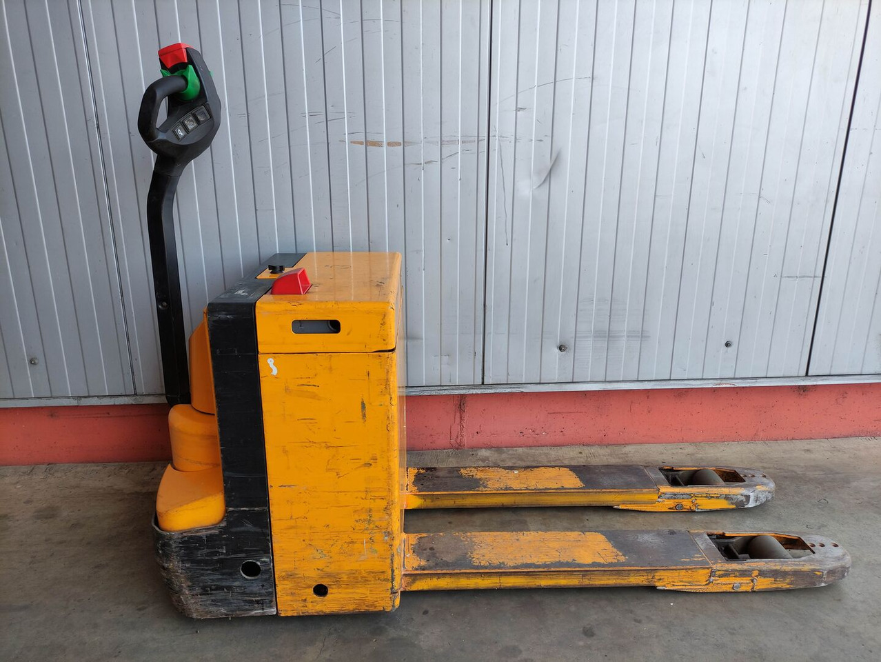 Jungheinrich ELE16G - Pallet truck: picture 2 Jungheinrich ELE16G - Pallet truck: picture 2