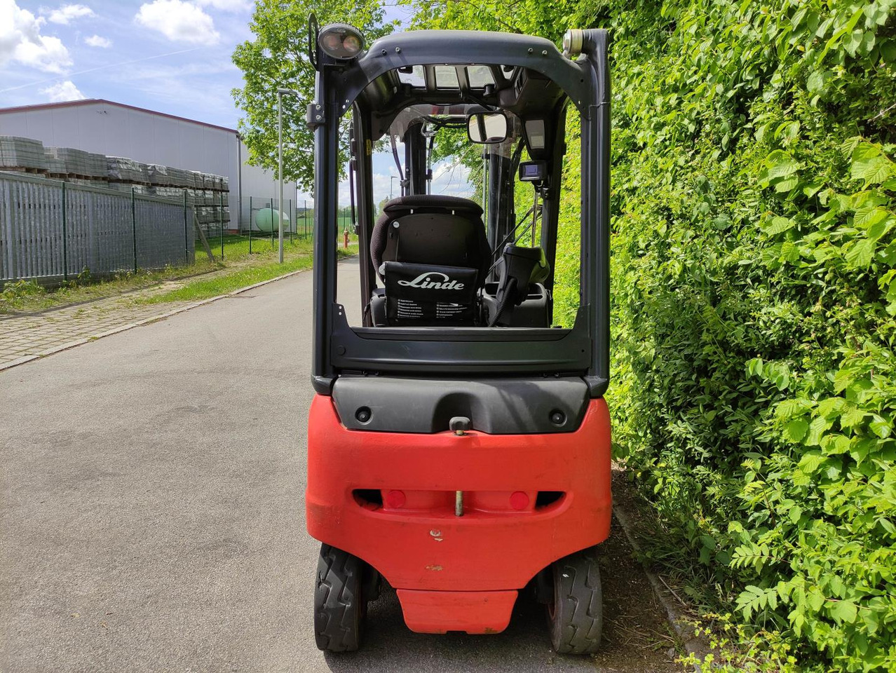 Linde E20-PH-02 - Electric forklift: picture 4 Linde E20-PH-02 - Electric forklift: picture 4