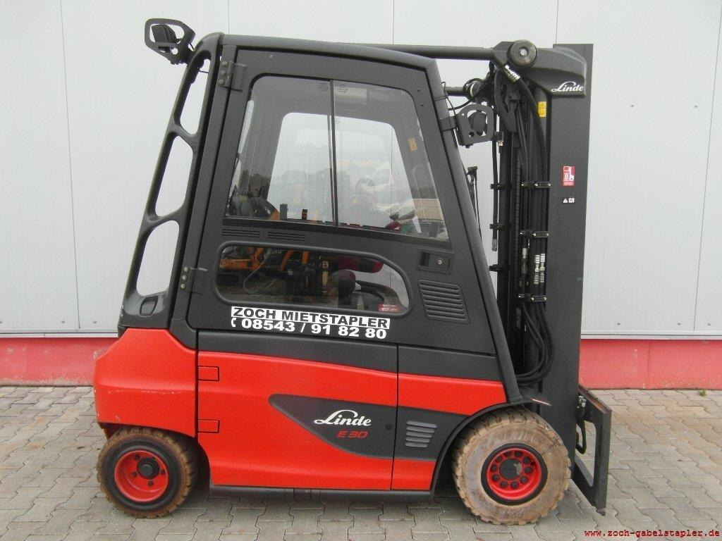 Linde E30-01-387 - Electric forklift: picture 2 Linde E30-01-387 - Electric forklift: picture 2