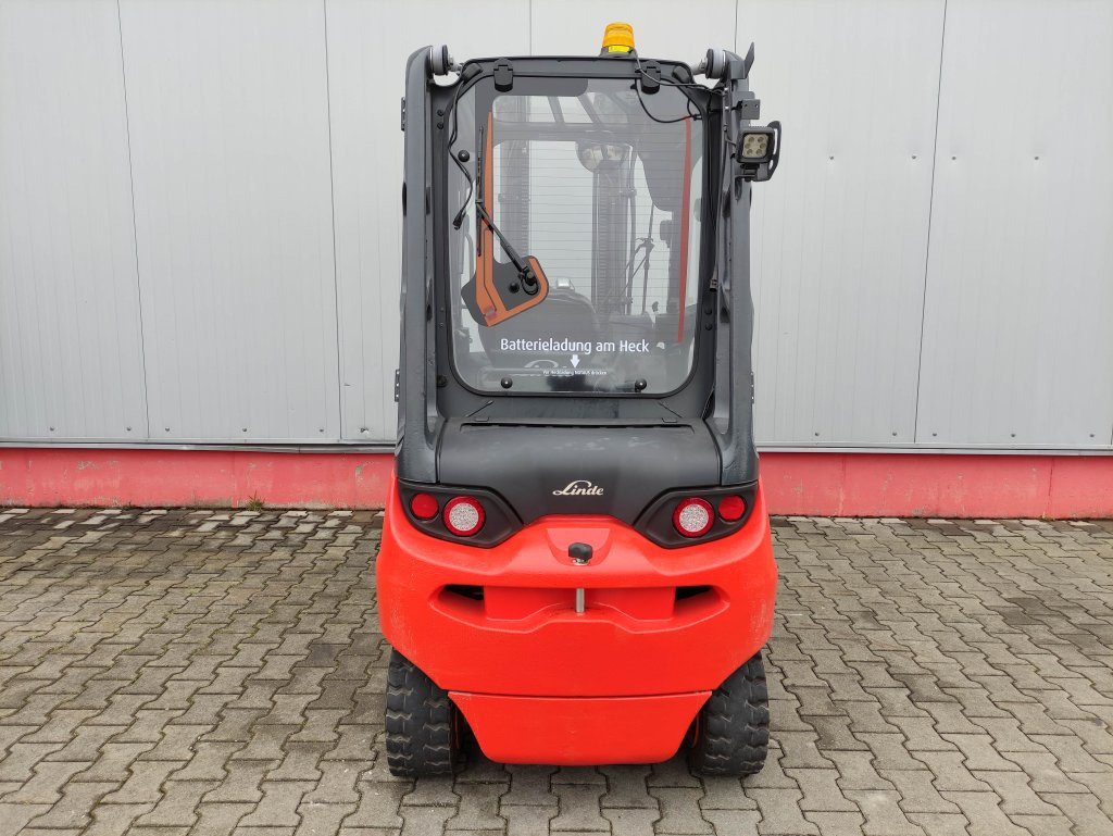 Linde E35L-01-387 - Electric forklift: picture 4 Linde E35L-01-387 - Electric forklift: picture 4