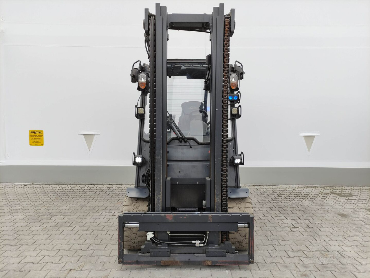 Linde E50HL-01-388 - Electric forklift: picture 3 Linde E50HL-01-388 - Electric forklift: picture 3