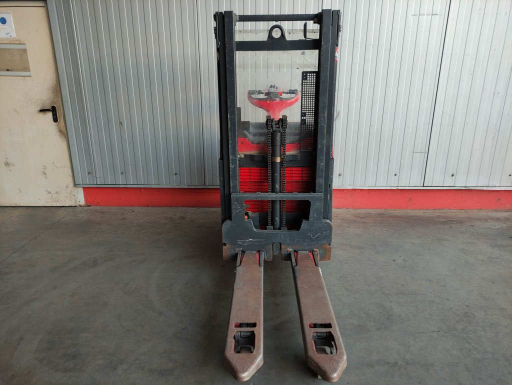 Linde L12LAPi - Stacker: picture 3 Linde L12LAPi - Stacker: picture 3