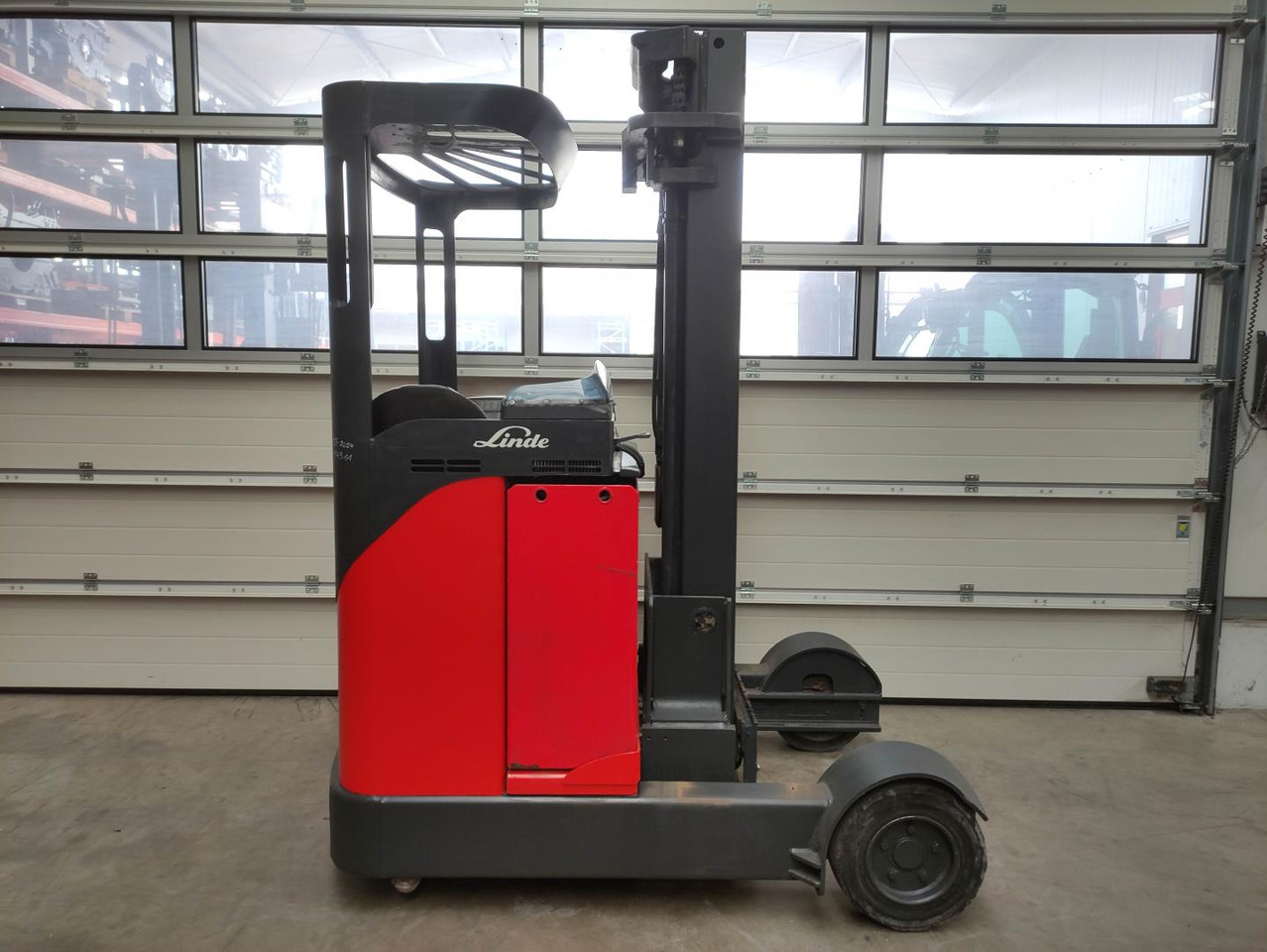 Linde R14G-12-115 *LACK NEU* - Reach truck: picture 2 Linde R14G-12-115 *LACK NEU* - Reach truck: picture 2