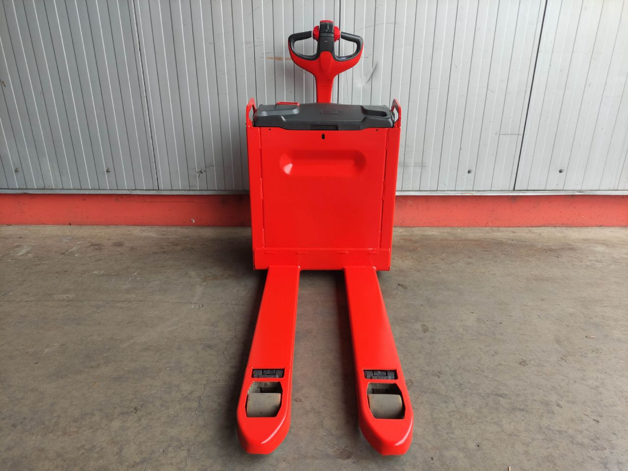 Linde T16-1152 (LACK NEU) - Pallet truck: picture 3 Linde T16-1152 (LACK NEU) - Pallet truck: picture 3