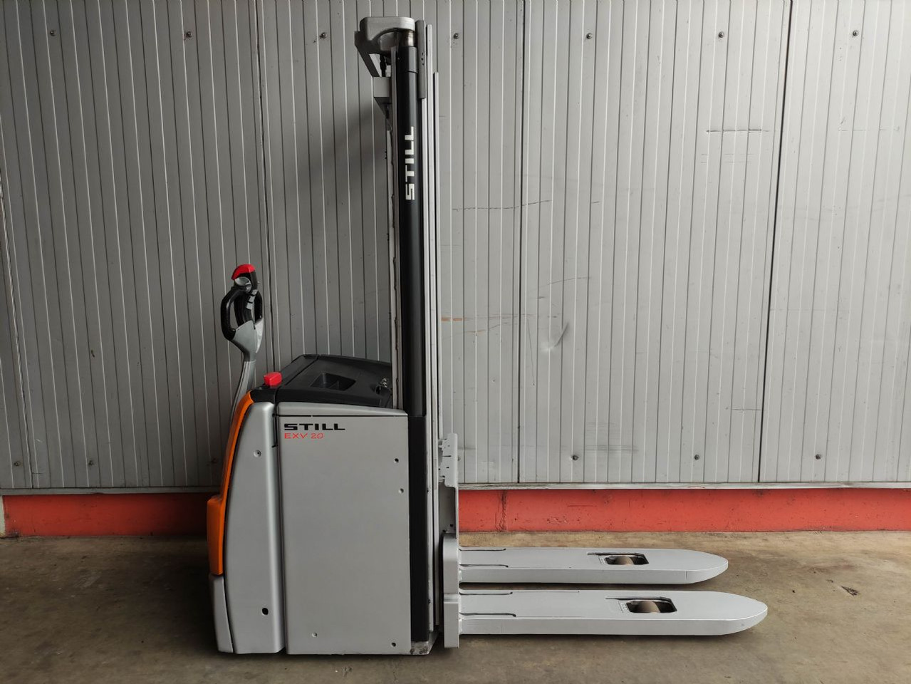Still EXV 20 (LACK NEU) - Stacker: picture 2 Still EXV 20 (LACK NEU) - Stacker: picture 2