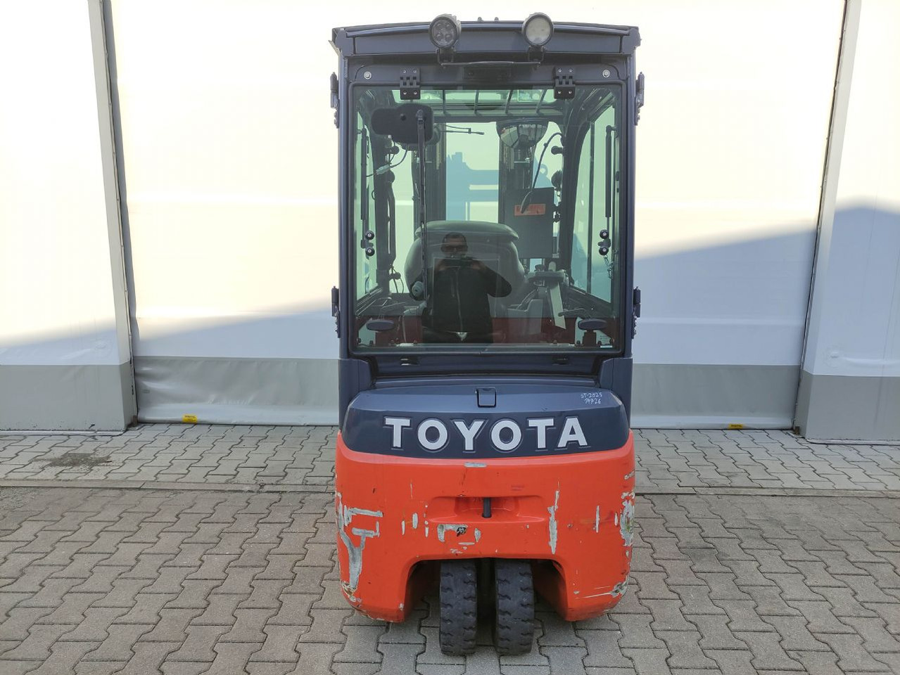 Toyota 8FBE16T - Electric forklift: picture 4 Toyota 8FBE16T - Electric forklift: picture 4