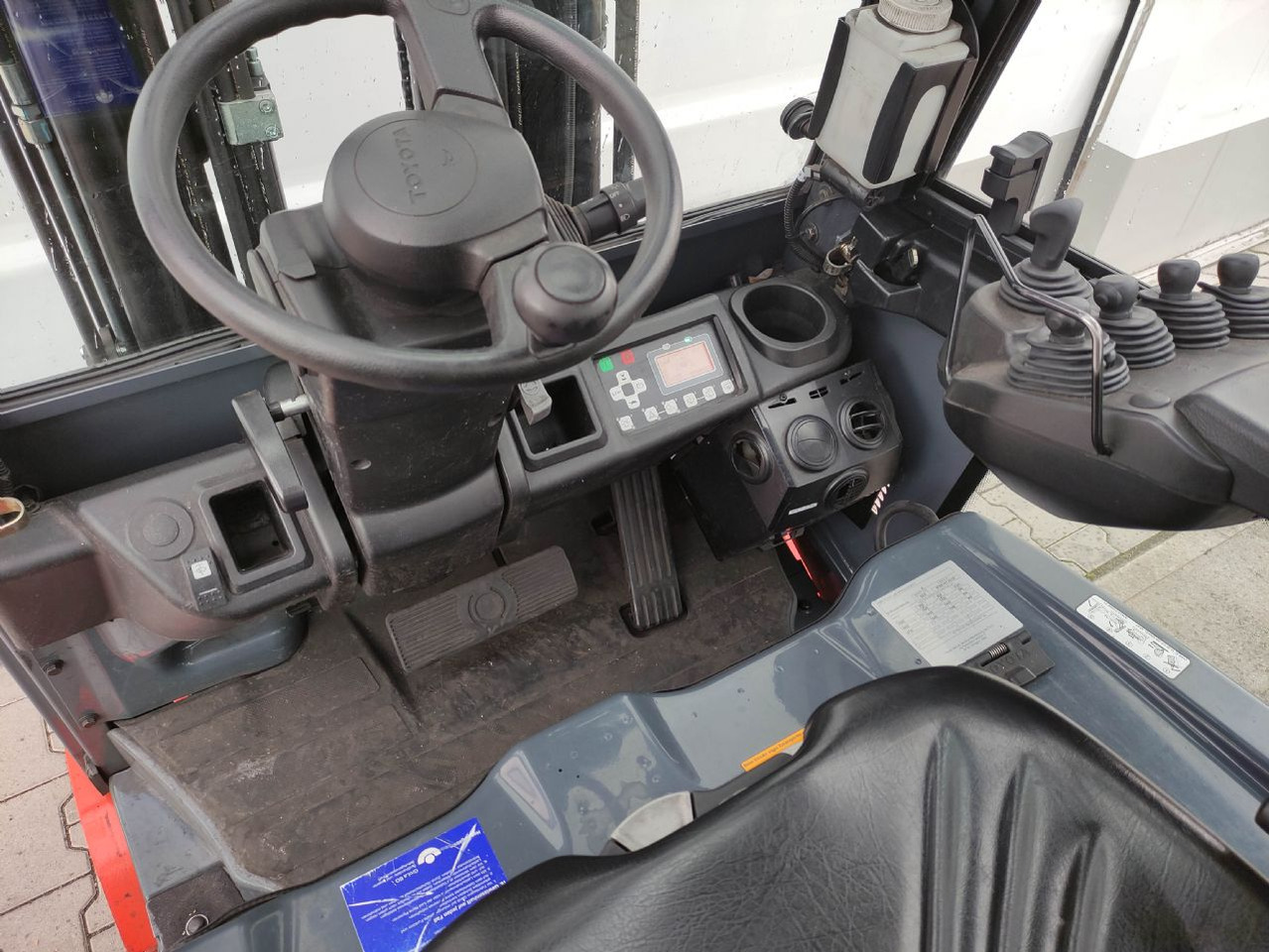 Toyota 8FBE16T - Electric forklift: picture 5 Toyota 8FBE16T - Electric forklift: picture 5