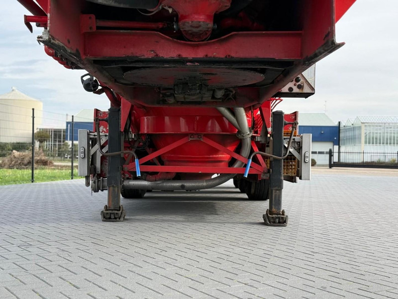Feldbinder EUT 59.3 4 VAKKEN, STUURAS, 3 X 10 TONS ASSEN, 59 KUUB. - Tanker semi-trailer: picture 5 Feldbinder EUT 59.3 4 VAKKEN, STUURAS, 3 X 10 TONS ASSEN, 59 KUUB. - Tanker semi-trailer: picture 5