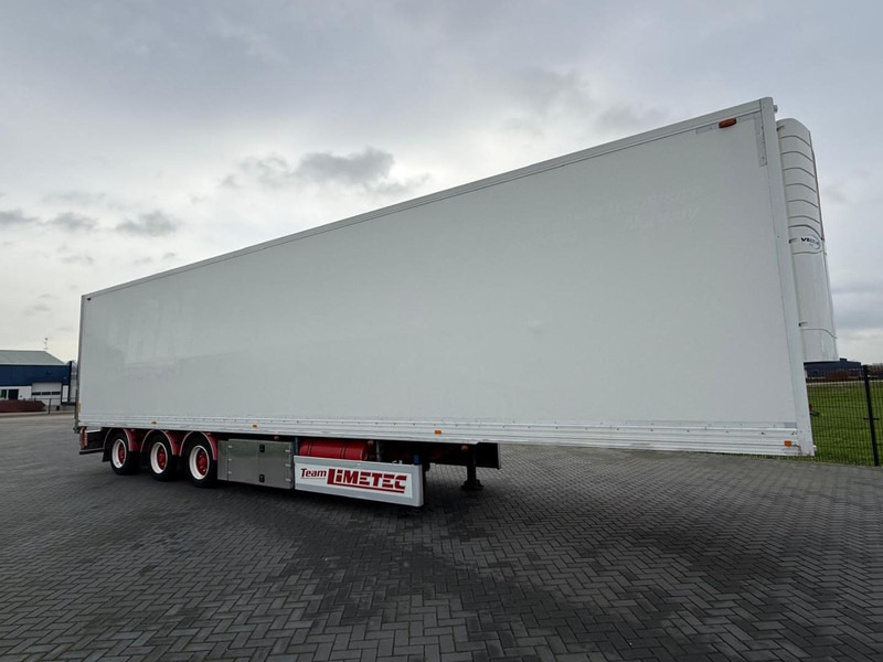 Limetec PPU342 MEGA, ZIJDEUREN, WEINIG UREN, STUURAS, TOPSTAAT. - Refrigerator semi-trailer: picture 4 Limetec PPU342 MEGA, ZIJDEUREN, WEINIG UREN, STUURAS, TOPSTAAT. - Refrigerator semi-trailer: picture 4
