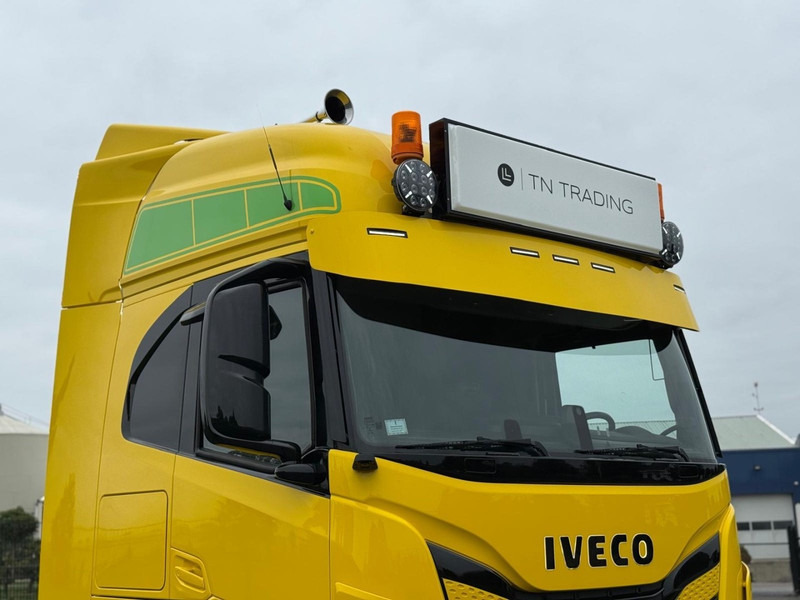 Iveco AS440STX/FP GESTUURDE VOORLOPER, ALCOA, LEATHER, SHOW, 480 PK. - Tractor unit: picture 4 Iveco AS440STX/FP GESTUURDE VOORLOPER, ALCOA, LEATHER, SHOW, 480 PK. - Tractor unit: picture 4