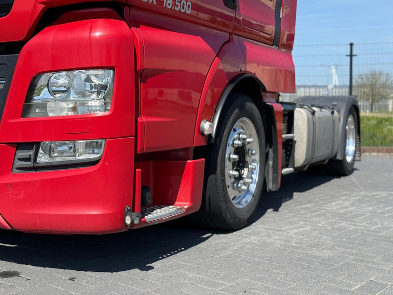 Tractor unit MAN 18.500 FULL AIR, ALCOA, TV, INVERTER, MICROWAVE, TOP.: picture 7 Tractor unit MAN 18.500 FULL AIR, ALCOA, TV, INVERTER, MICROWAVE, TOP.: picture 7