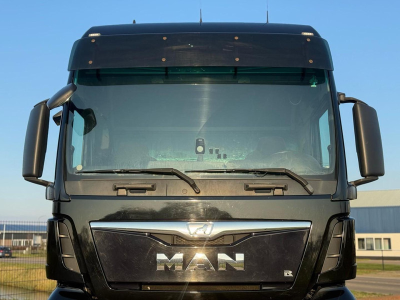 MAN TGX 18.440 NL TRUCK, ALCOA WHEELS, 2X TANK. - Tractor unit: picture 4 MAN TGX 18.440 NL TRUCK, ALCOA WHEELS, 2X TANK. - Tractor unit: picture 4