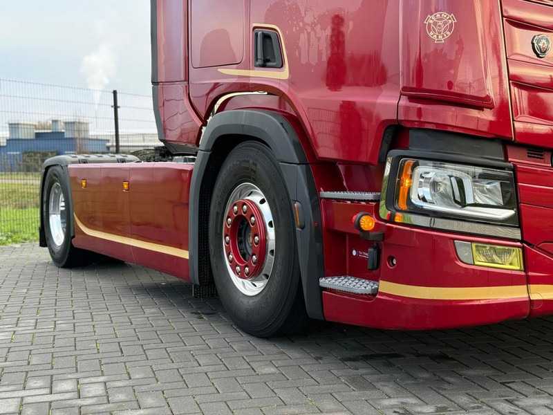 Scania R410 VOLLUCHT, 2 TANKS, LEER, ALCOA, SMART 2 TACHO, LEDER. - Tractor unit: picture 3 Scania R410 VOLLUCHT, 2 TANKS, LEER, ALCOA, SMART 2 TACHO, LEDER. - Tractor unit: picture 3