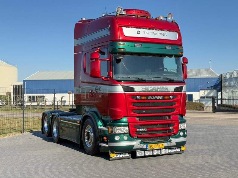 Scania R560 V8 SHOW TRUCK, INTERIOR, FULL AIR, LIKE NEW. - Tractor unit: picture 1 Scania R560 V8 SHOW TRUCK, INTERIOR, FULL AIR, LIKE NEW. - Tractor unit: picture 1