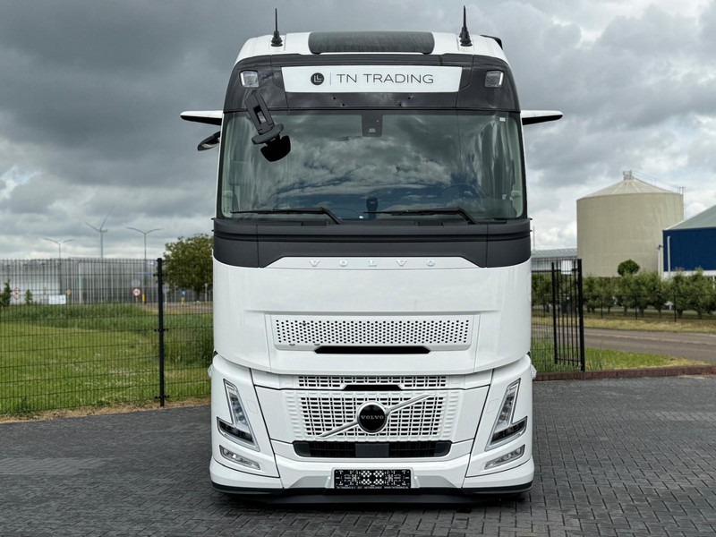 Volvo FH 13.460XL NEW, FULL AIR, ALCOA, HYDRAULIC, XL, FULL. - Tractor unit: picture 3 Volvo FH 13.460XL NEW, FULL AIR, ALCOA, HYDRAULIC, XL, FULL. - Tractor unit: picture 3