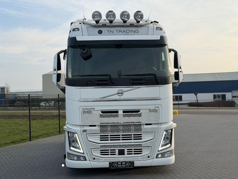 Volvo FH13.460 LNG, VOLLUCHT, RETARDER, PTO, ALCOA, LEDER, SPOILERS. - Tractor unit: picture 2 Volvo FH13.460 LNG, VOLLUCHT, RETARDER, PTO, ALCOA, LEDER, SPOILERS. - Tractor unit: picture 2