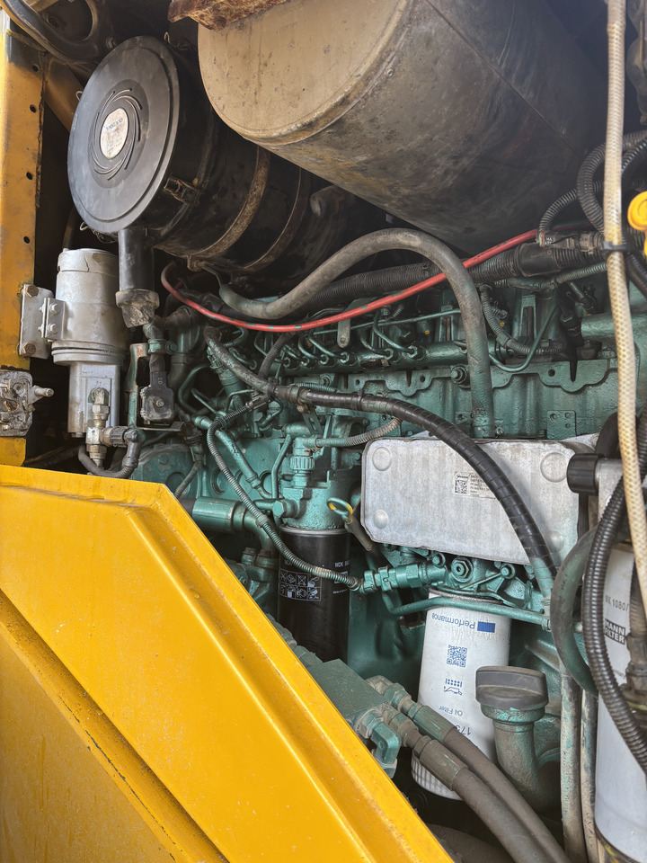 Wheel loader VOLVO L90F: picture 12 Wheel loader VOLVO L90F: picture 12