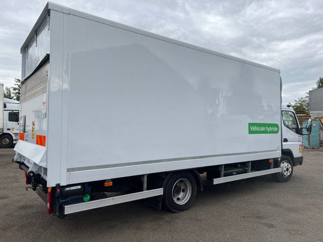 FUSO CANTER - Box truck: picture 3 FUSO CANTER - Box truck: picture 3