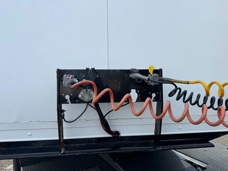 Ackermann 1-AS Gesloten Trailer / Laadklep / Stuur-as - Closed box semi-trailer: picture 5 Ackermann 1-AS Gesloten Trailer / Laadklep / Stuur-as - Closed box semi-trailer: picture 5