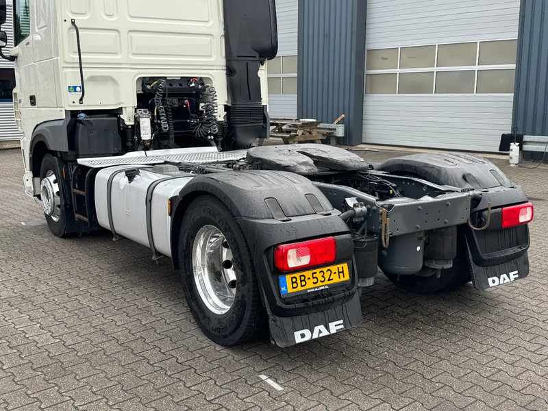 DAF XF 450 Space Cab Euro 6 - Tractor unit: picture 5 DAF XF 450 Space Cab Euro 6 - Tractor unit: picture 5