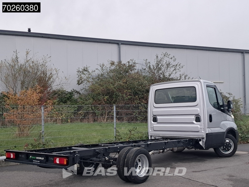 Iveco Daily 35C21 Neu! 3.0L 2025-Modell Automatik 210PS Radstand 410 Fahrgestell Doppelbereifung LED ACC Klima Euro6 Chassis A/C - Commercial vehicle: picture 2 Iveco Daily 35C21 Neu! 3.0L 2025-Modell Automatik 210PS Radstand 410 Fahrgestell Doppelbereifung LED ACC Klima Euro6 Chassis A/C - Commercial vehicle: picture 2