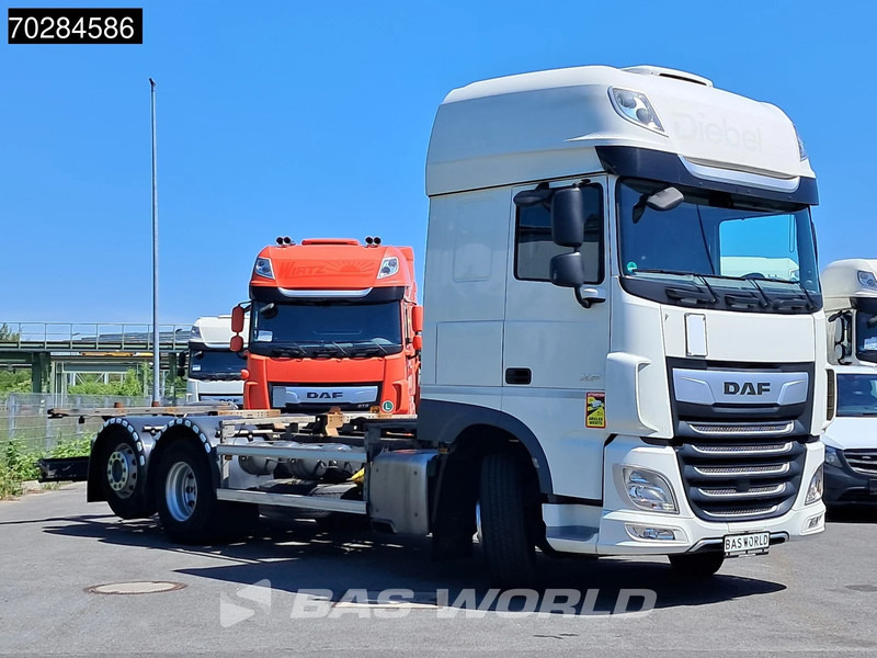 DAF XF 450 6X2 BDF SSC Retarder 2x Tanks Liftachse Standklima LED ACC Euro 6 - Container transporter/ Swap body truck: picture 3 DAF XF 450 6X2 BDF SSC Retarder 2x Tanks Liftachse Standklima LED ACC Euro 6 - Container transporter/ Swap body truck: picture 3