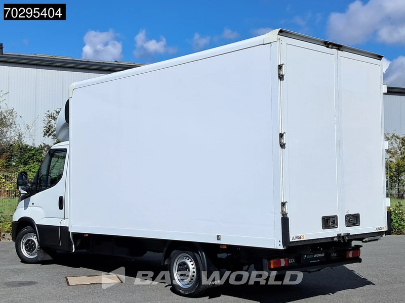 Iveco Daily 35S16 Automatik Kastenwagen Hintertüren 160PS Klimaanlage Kamera Euro6 Möbelkasten 21m3 A/C - Closed box van: picture 2 Iveco Daily 35S16 Automatik Kastenwagen Hintertüren 160PS Klimaanlage Kamera Euro6 Möbelkasten 21m3 A/C - Closed box van: picture 2