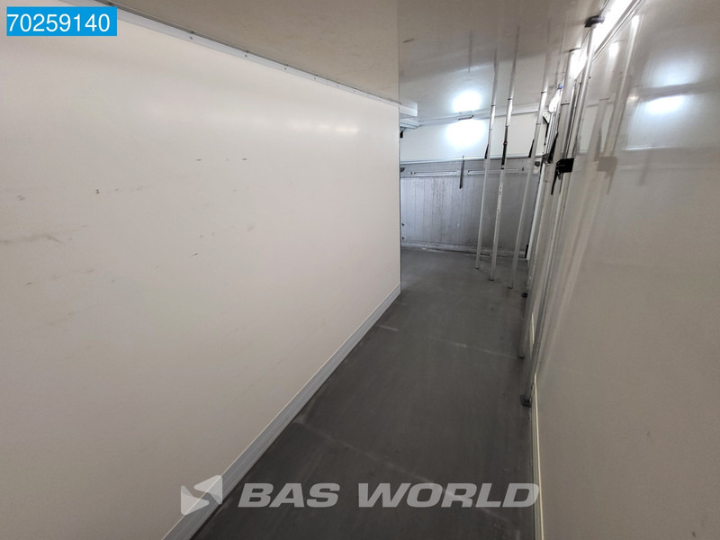 Refrigerator truck Mercedes-Benz Atego 816 4X2 7.49t Thermoking B-100 Max Ladebordwand Junge Euro 6: picture 20