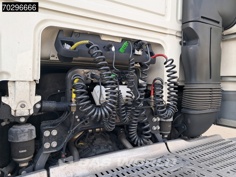 DAF XF 480 4X2 SSC Retarder 2xTanks ACC LED Standklima Euro 6 - Tractor unit: picture 3 DAF XF 480 4X2 SSC Retarder 2xTanks ACC LED Standklima Euro 6 - Tractor unit: picture 3