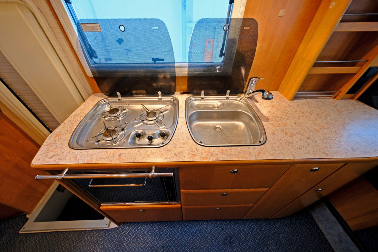 Alcove motorhome Concorde Charisma A 740R/Automatik/Rundsitz/Solar/Klima: picture 13