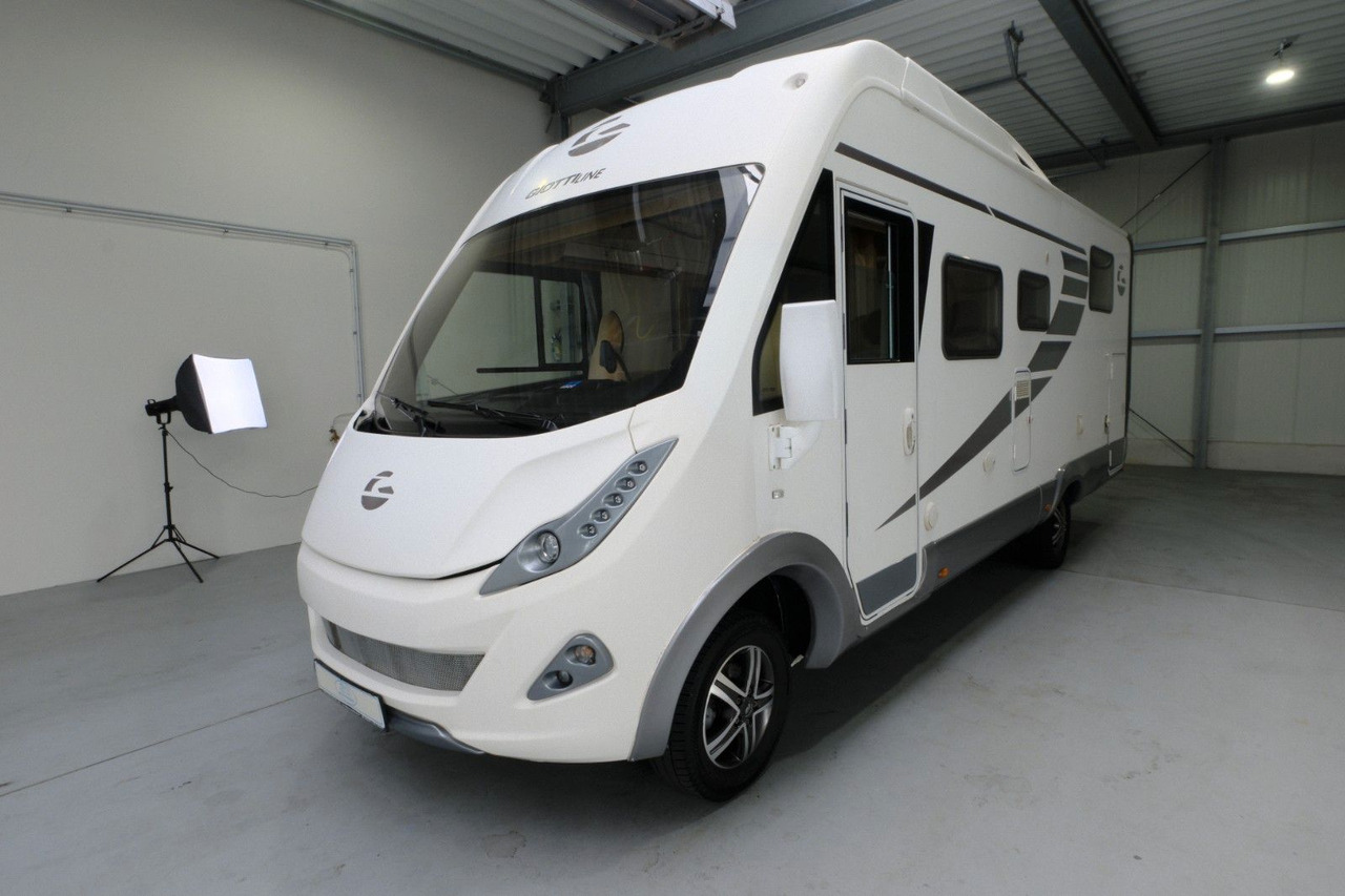 GiottiLine G-Line 938/Queensbett+Hubbett/Solar/Klima/TOP - Integrated motorhome: picture 5 GiottiLine G-Line 938/Queensbett+Hubbett/Solar/Klima/TOP - Integrated motorhome: picture 5