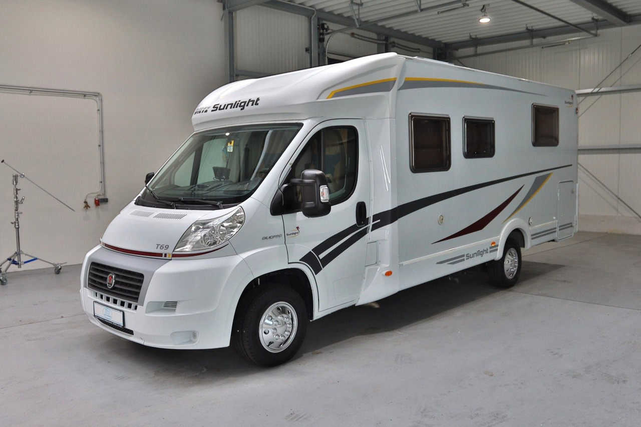 Sunlight T 69/1.Hand/Automatik/Queensbett/Markise - Semi-integrated motorhome: picture 2 Sunlight T 69/1.Hand/Automatik/Queensbett/Markise - Semi-integrated motorhome: picture 2