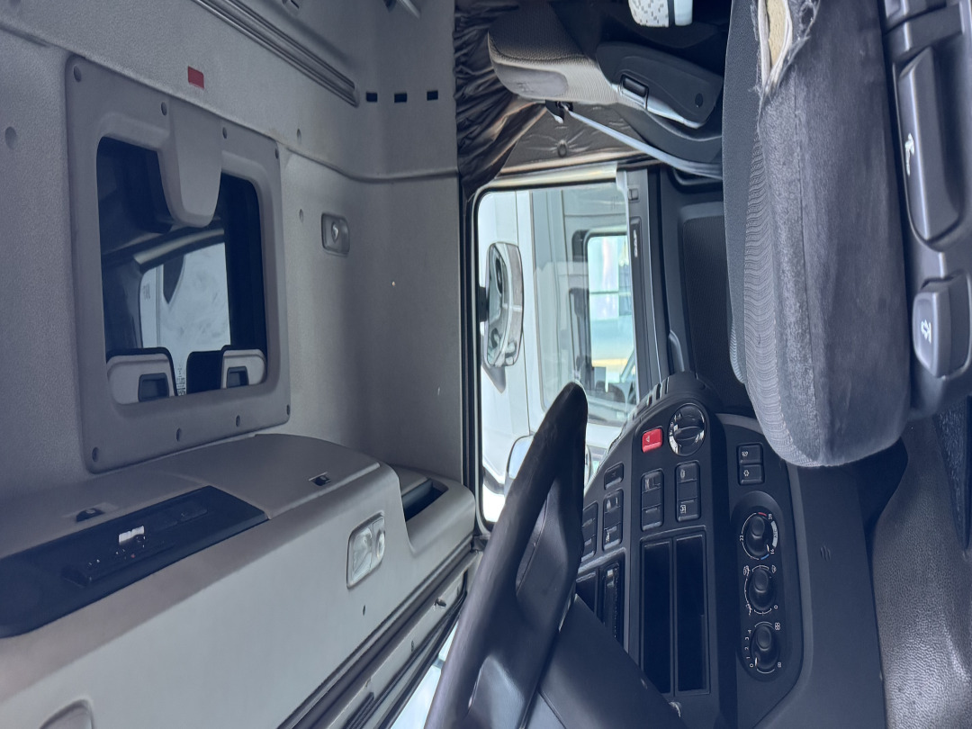 DAF XF 460 - Tractor unit: picture 4 DAF XF 460 - Tractor unit: picture 4