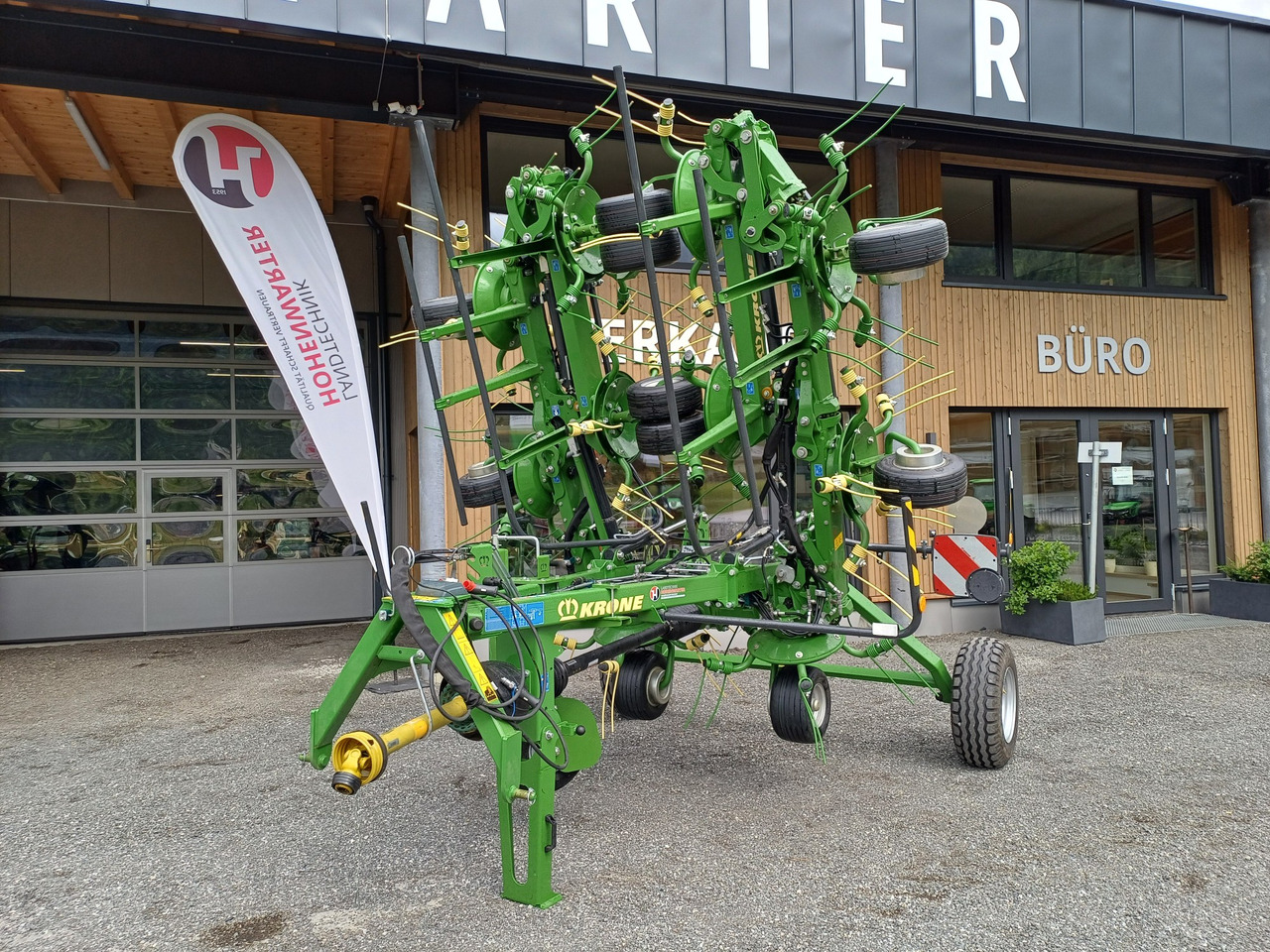 Krone Vendro T 1020 (23756) - Tedder/ Rake: picture 1 Krone Vendro T 1020 (23756) - Tedder/ Rake: picture 1